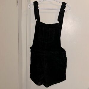 Short overalls